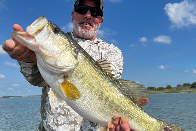 Guided Fishing Trip on Canyon Lake - A four-hour Canyon Lake charter: the point is simple
