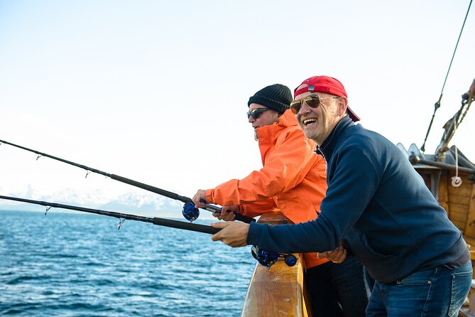 Half-Day Fishing & Fjord Cruise Adventure from Tromsø in Norway - Wildlife and photo spots: when the day turns cinematic