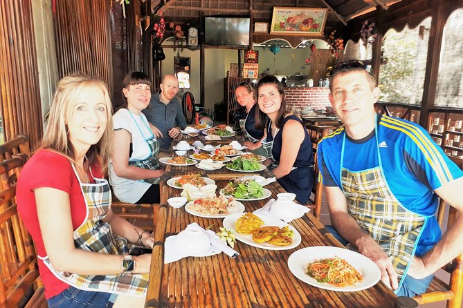 Hoi An Eco Tour Cooking Class & Fishing (Local market,basket boat,learn cooking) - Traditional fishing from a bamboo basket boat