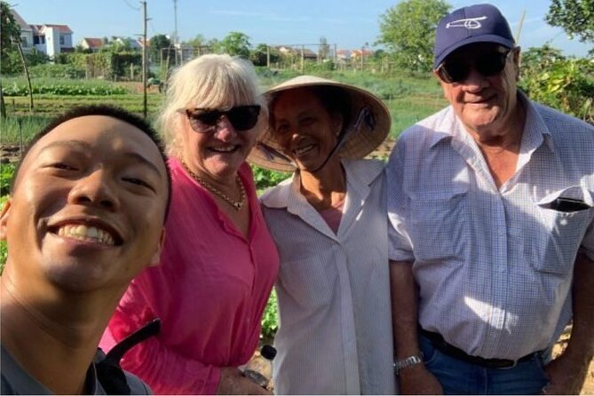 Hoi An Farming And Fishing Life - A Hoi An countryside day that’s equal parts work, water, and food