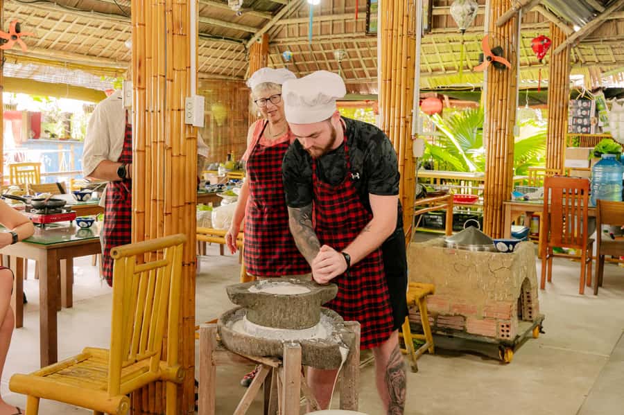 Hoi An: Market Experience with Optional Fishing and Cooking - Logistics that matter: meeting point, what to bring, and what not to carry