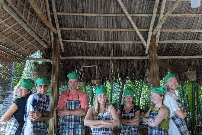 HoiAn:Making Lantern & Cooking Class-BasketBoat Ride,Crab fishing - Coconut-Scented Cooking House Time With Chef Tim
