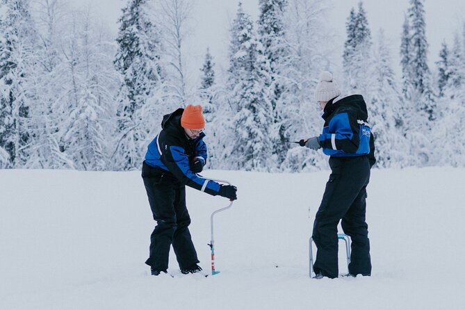 Ice Fishing by Snowmobile in Levi - Quick hits: what makes this tour work