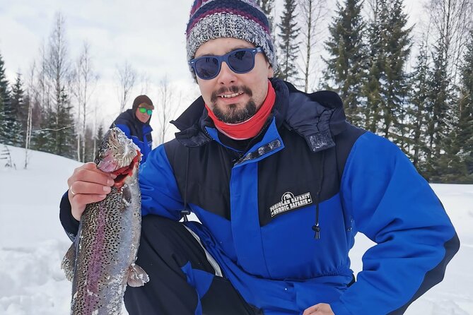 Ice fishing experience - Sledding hill for kids: The fun break that keeps the day balanced