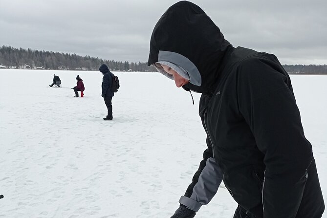 Ice fishing experience with Backpacker Helsinki Tour - Ice Fishing on Helsinki Time: what the 5 hours really feels like