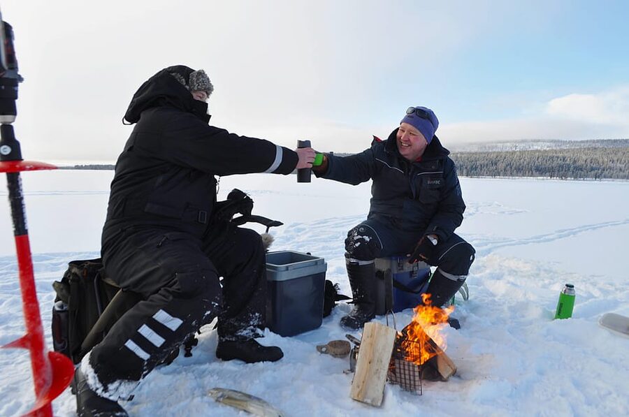 Ice fishing program in Lapland - Lapland Ice Fishing, the Calm Way You Actually Get to Enjoy It