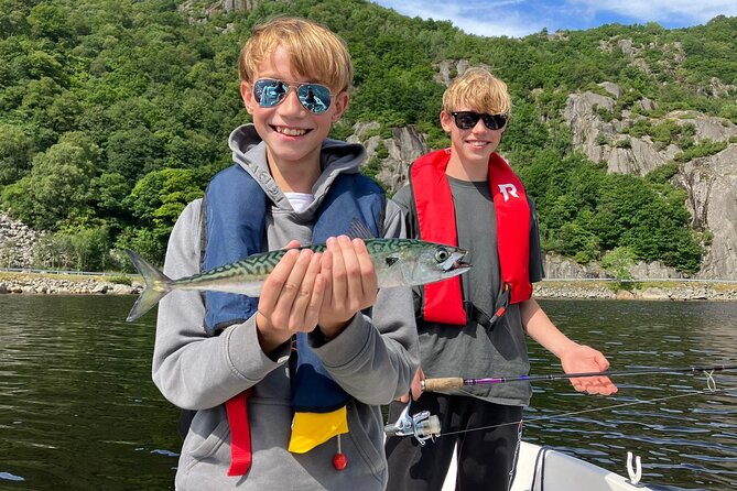 Inshore fishing in the Drangefjord - Fjord culture: Viking settlements, history, and what seals add to the story
