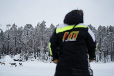 Ivalo: Reindeer herd and fishing experience - Getting there by 8:00 am: pickup and travel without chaos