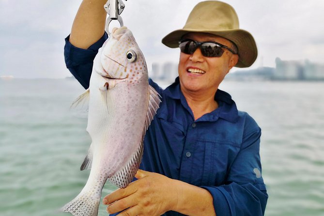 Join-in Catch and Cook Fishing Trip at Southern Islands Singapore - From cleaning to grilled fish: why the chef service matters