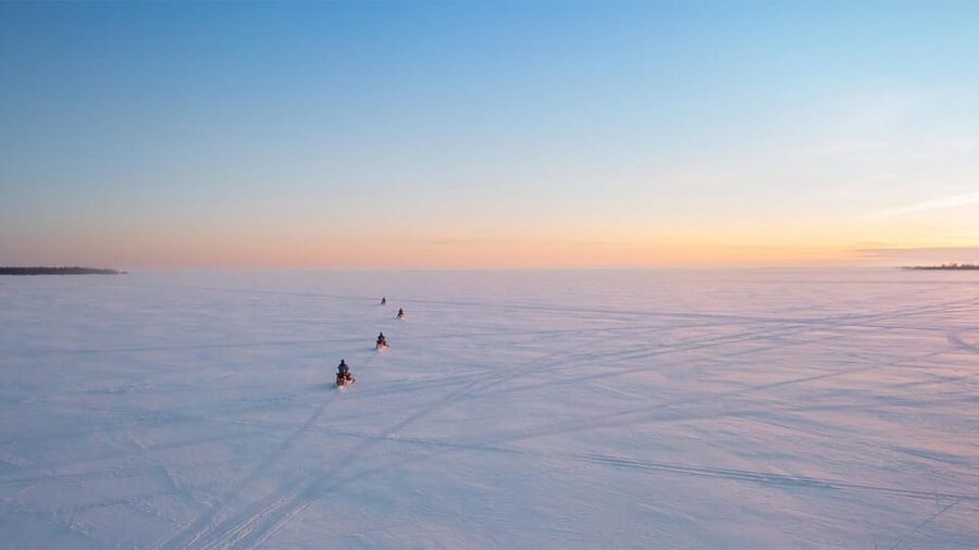 Kemi-Tornio: Ice Fishing Safari with Snowmobiles - Gear Up at Sea Lapland Safaris: Warm clothing that actually matters