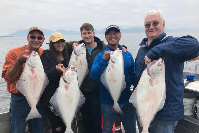 Ketchikan salmon and halibut fishing charter - The 4 to 6 hour flow: fishing and wildlife viewing on the same outing