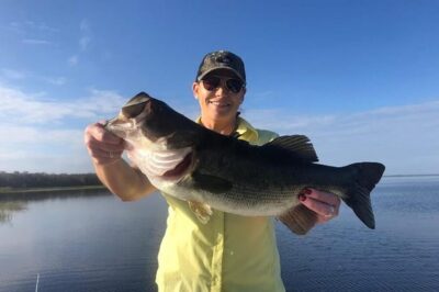 Kissimmee: Private Lake Tohopekaliga Fishing Charter - Meeting at Lake Toho City Park marina and getting on the 21 boat