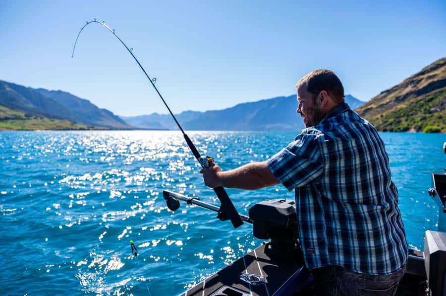 Lake Wakatipu: 3 Hour Fishing Adventure by Boat - Snacks, drinks, and the surprisingly good downtime