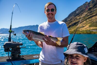 Lake Wānaka: 3 hour Fishing Adventure by Boat - The 3-hour flow: how the time on the water typically feels