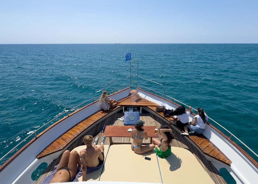 Larnaca: Relaxing Cruise with Fishing and BBQ Lunch - Snorkeling the Zenobia wreck: seeing underwater without making it complicated