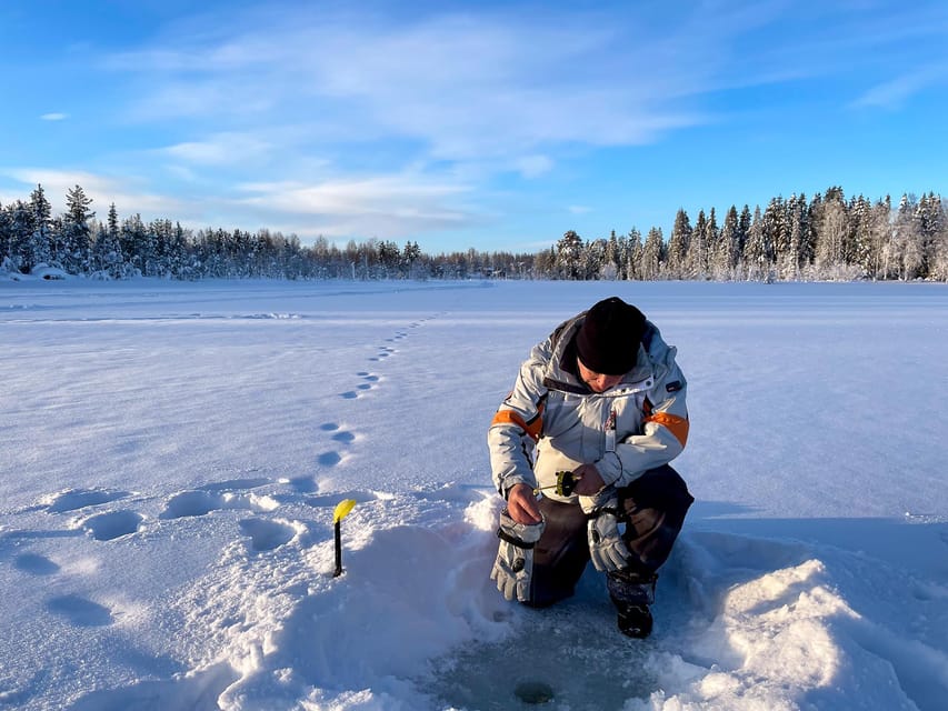 Levi: Ice Fishing Trip in a small group - Levi ice fishing in 2.5 hours: what you actually get