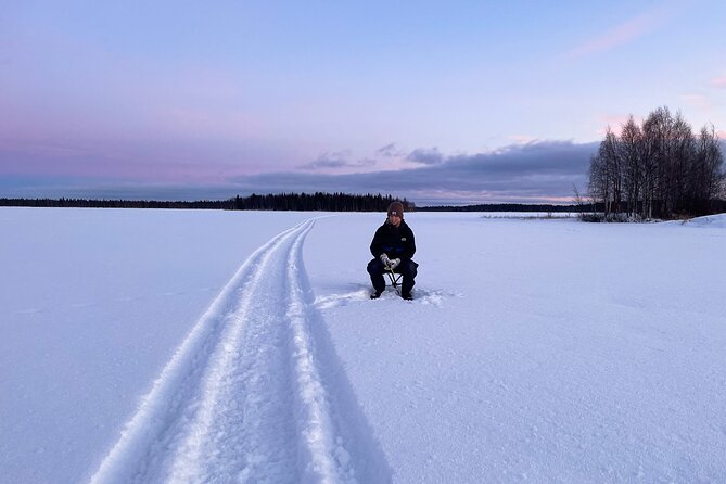 Levi: Small group ice fishing experience - English guidance and how that helps