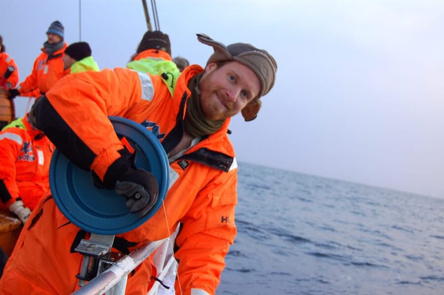 Lofoten: Traditional Fishing Trip - The Fishing Block: Crew Guidance, Station Time, and Real Luck