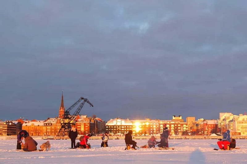 Lulea: Ice Fishing Tour in the heart of the city with Guide - The Core Gear and How Ice Fishing Actually Works