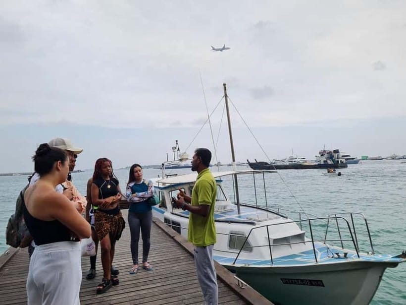 Maldives Sunset Fishing Trip: A Tranquil Angling Experience - The Scenic Cruise Phase: Passing Views on the Way to the Reef