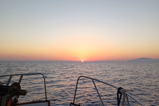 Naxos private fishing trips, lunch on board & island hopping - Timing and meeting point: making the 10:00 start easy