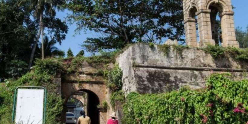 Negombo: Fishing Village Highlights Private Tour by Tuk Tuk - Dutch Fort Remains and the Dutch Canal: Small Stops with Big Context