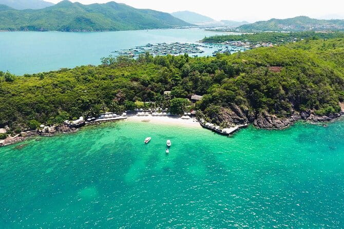 Nha Trang Bay Day Tour: Snorkeling, Fishing, BBQ Lunch & Relaxing - Getting to Hon Mun: Snorkeling in the Marine Park Setting