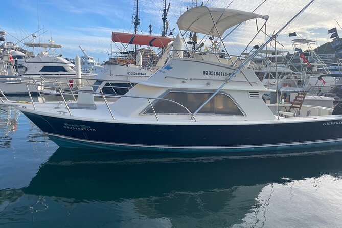 Pacifictime Sports Fishing in Cabos san lucas - The boat experience: 34 ft Blakfin and a true private group