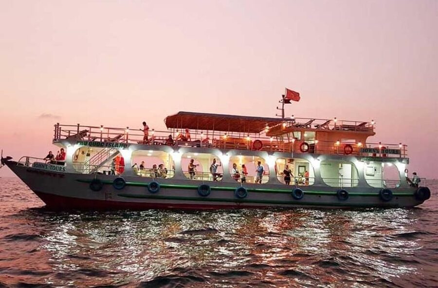 Phu Quoc: Sunset and Squid Fishing Boat Tour with Dinner - Practical tips that make the tour more enjoyable
