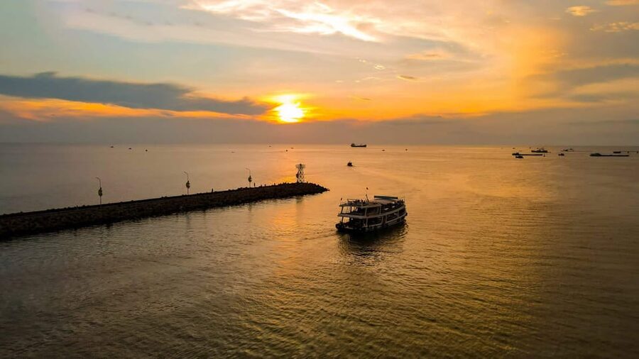 Phu Quoc: Sunset and Squid Fishing Boat Tour with Dinner - Who this suits best (and who should look elsewhere)