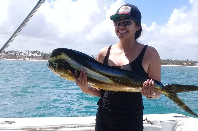 Platinum Punta Cana fishing charter - The Real Itinerary: From Meeting to “All Hands Fishing”