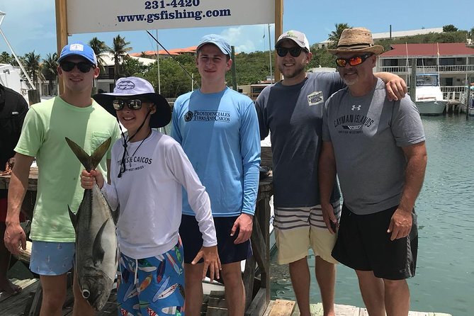 Private 1/2 Day Afternoon Charter Deep Sea Fishing on Wahooter's - The crew effect: how captain and deckhand support changes your odds