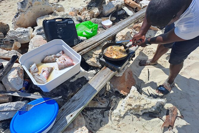 Private 4 hour Rose Island tour snorkeling fishing - Price and value: is $120 per person fair for a private 4-hour tour?