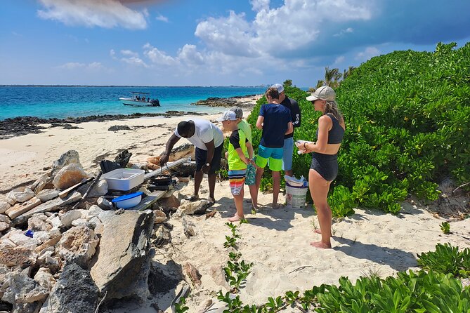 Private 4 hour Rose Island tour snorkeling fishing - The professionalism factor: what the best days seem to have in common
