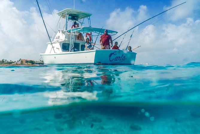 Private Afternoon Fishing Charter in Aruba - What the crew actually does (and how much they help you)