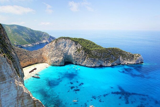 Private Boat and Fishing Tours in Greek Islands - Food, downtime, and using the decks like a pro