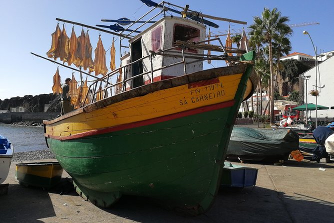 Private Câmara de Lobos Fishing Village Tour - Price and value: what $94.63 per group really gets you