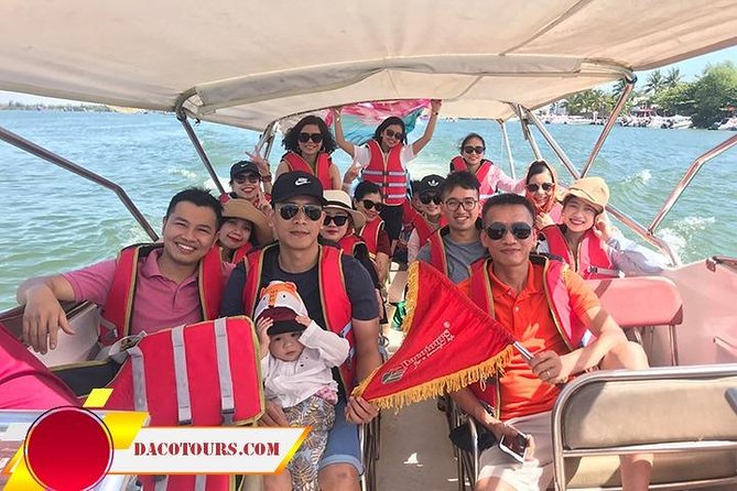 Private Cham Island Snorkeling Tour, Nice Beach, Fishing villages - Seafood lunch with a fishing family style