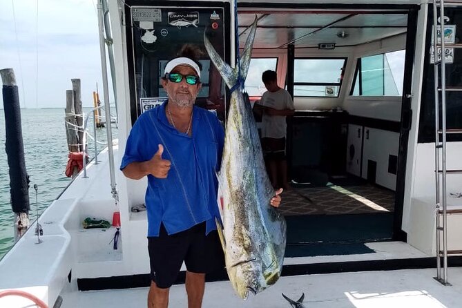 Private fishing charter Boat 48ft 12 pax Good Marlin and Sailfish - Isla Mujeres area: why this zone gets attention