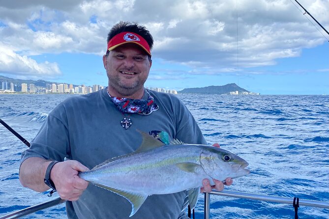 Private Fishing Charter for Family and Friends in Honolulu - Price and value: what $265 per person buys you