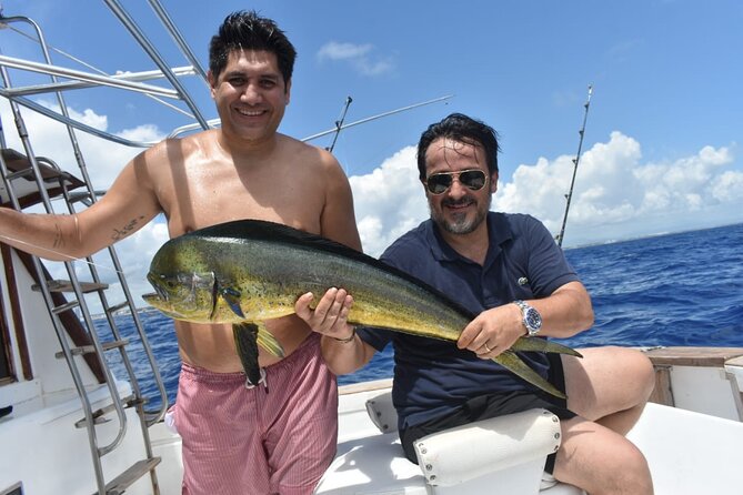 Private Fishing Charter Punta Cana (Orion) - Open bar, sandwiches, and crew energy: what you’ll be doing between bites