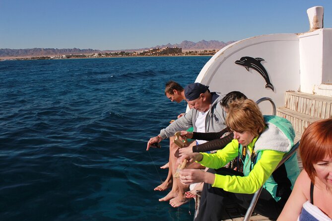 Private Fishing Full Day Boat and Snorkeling Sea Trip -Hurghada - Safety and boarding: small checks that can make a big difference