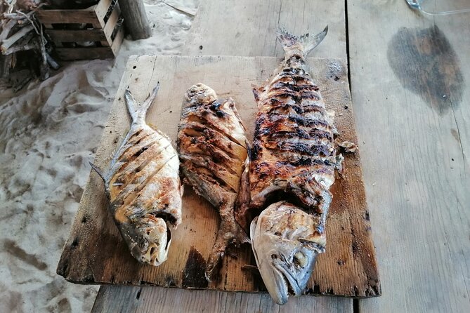 Private Fishing Tour in Holbox Island with Lunch and Pick up - Holbox fishing with a small-group, captain-led vibe