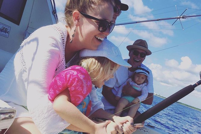 Private Fishing Tour in Yacht Playa del Carmen - On-board comforts: drinks, water, and a food detail that lands well