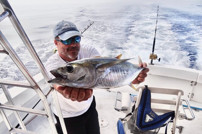 Private Full-Day Deep Sea Fishing Charter on "Wahooters" - First hours matter: how the day starts out of Turtle Cove