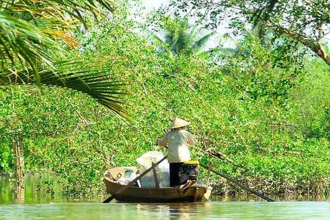 PRIVATE LUXURY Mekong 1 Day with Biking, Fishing, Cooking Class & BBQ LUNCH - Turtle Island canals: the hand-rowed boat moment
