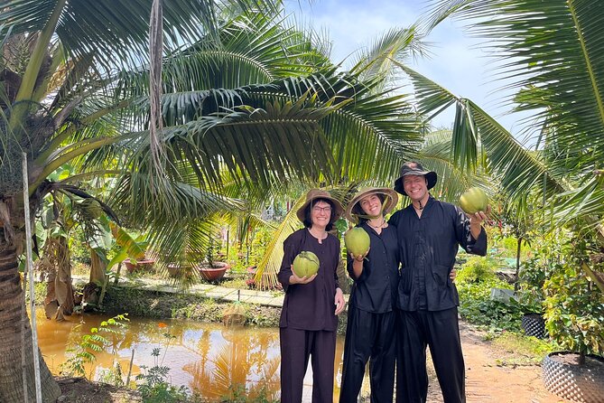 PRIVATE Mekong Delta 1 Day with Kayaking, Biking & Cooking - Pickup and the Trip Out: How the Morning Sets the Tone