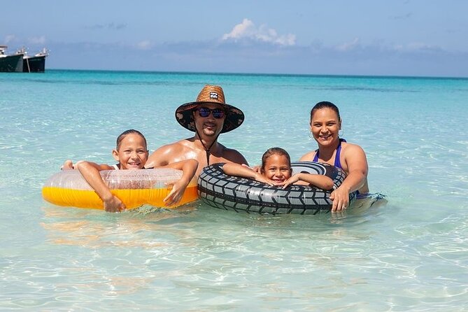 Private Snorkeling or Fishing from Nassau - 31ft Sitting Pretty - A 31-foot Bertram charter: why that size matters in Nassau