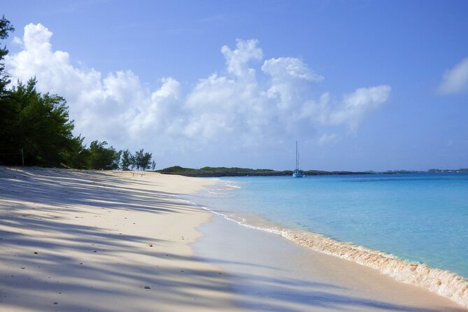 Private Snorkeling or Fishing from Nassau - 31ft Sitting Pretty - Getting there and staying on schedule in Paradise Island