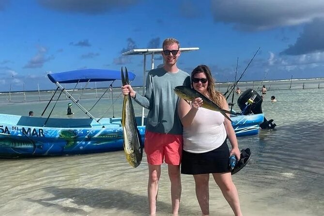 Private sport fishing in costa maya, mahahual 4 hrs - Price and value: a private charter that costs more, but includes the heavy stuff